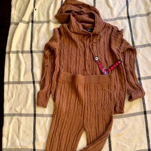 Very cute new with tags sweater set with joggers. Rust colored